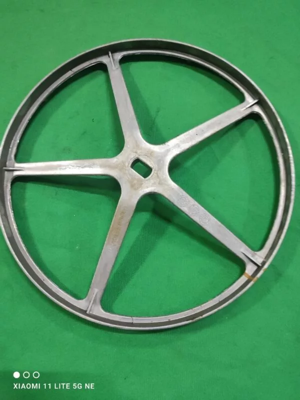 Шкив Indesit 174002083