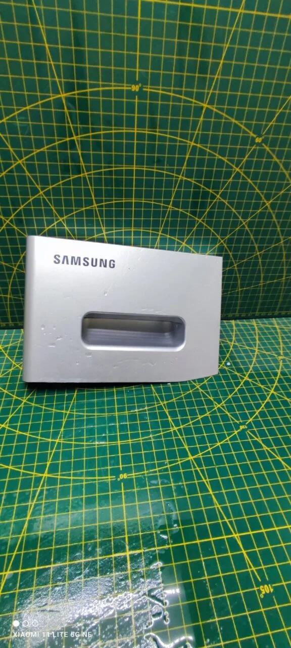 Панель порошкоприемника Samsung DС64-01673a серебро