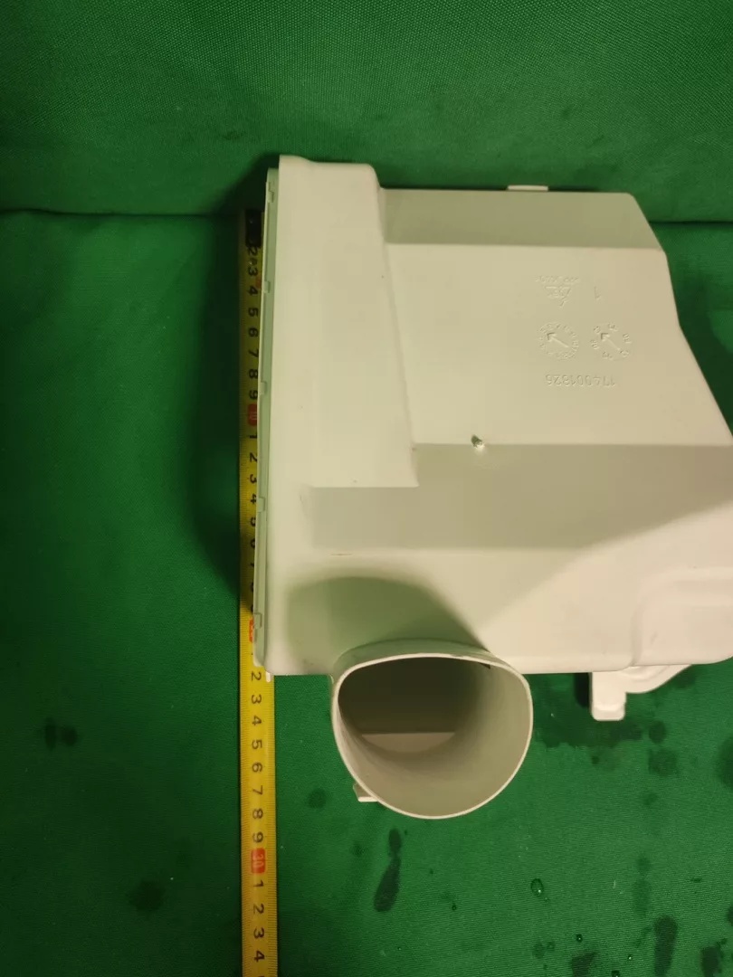 WQl0cZtupx8 Бункер порошкоприемника Indesit 174001826-2 (36см)