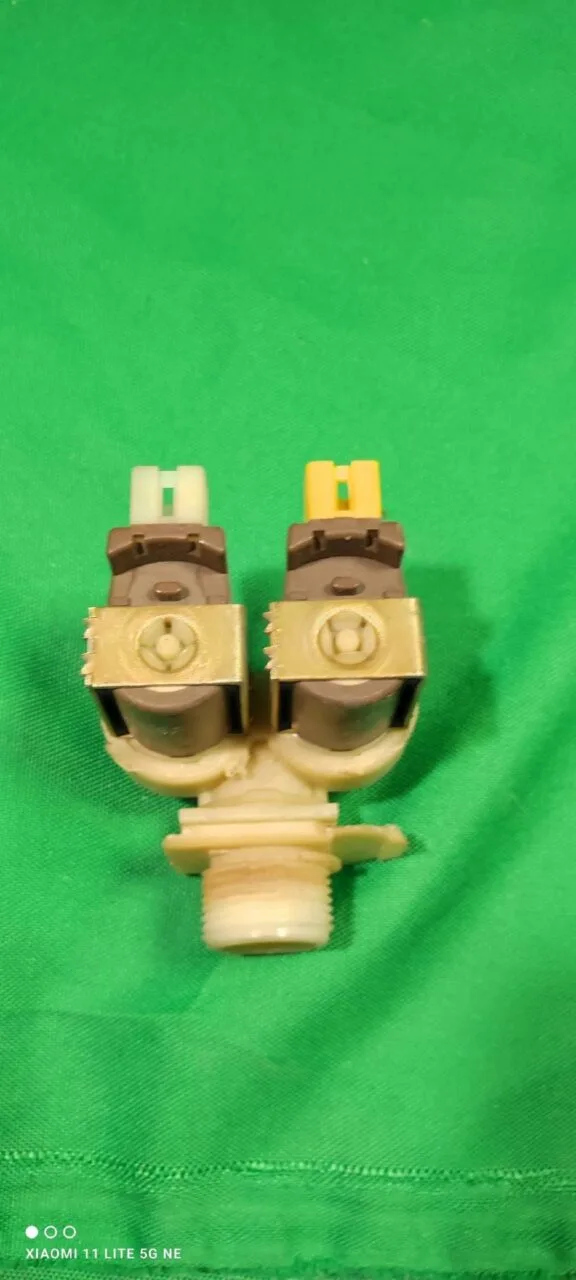 Клапан двойной Bosch 3037075 AB0 (AB8) фишка