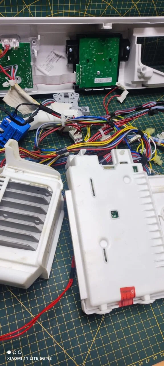 Модуль Electrolux EWW51476WD с модулем инвертора