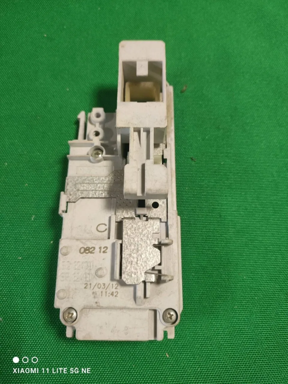 Замок люка (УБЛ) Bosch SG32479
