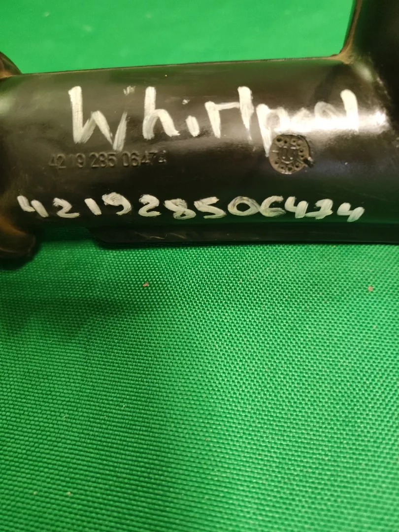 Патрубок Whirlpool 421928506474 для стиральной машины