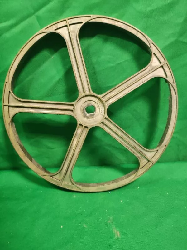 Шкив Indesit 174000703.08
