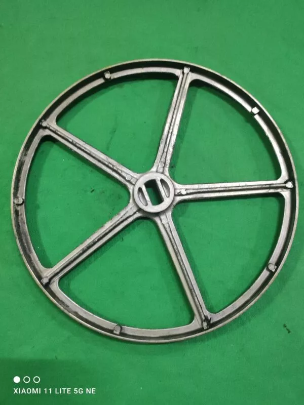 Y-RQsWjnH9M Шкив Indesit 174000828 (-01)