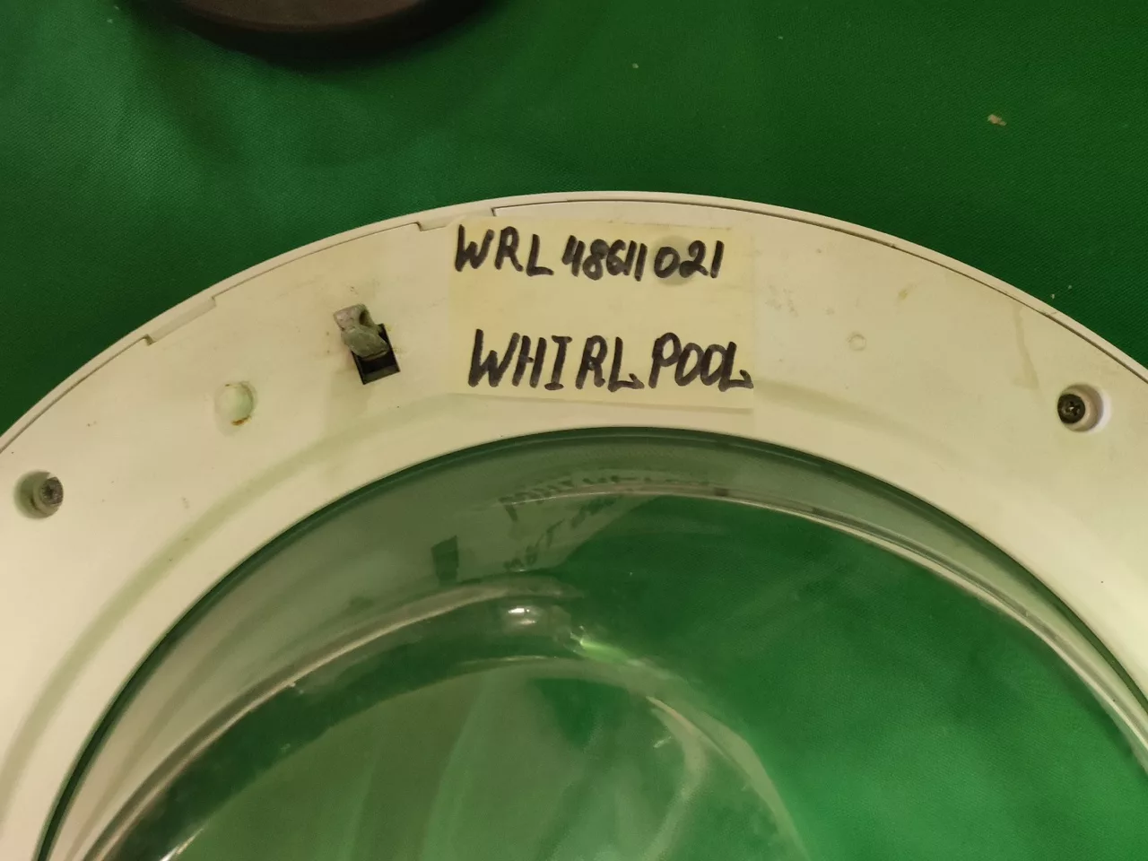 Люк в сборе Whirlpool WRL48611021 для стиральной машины