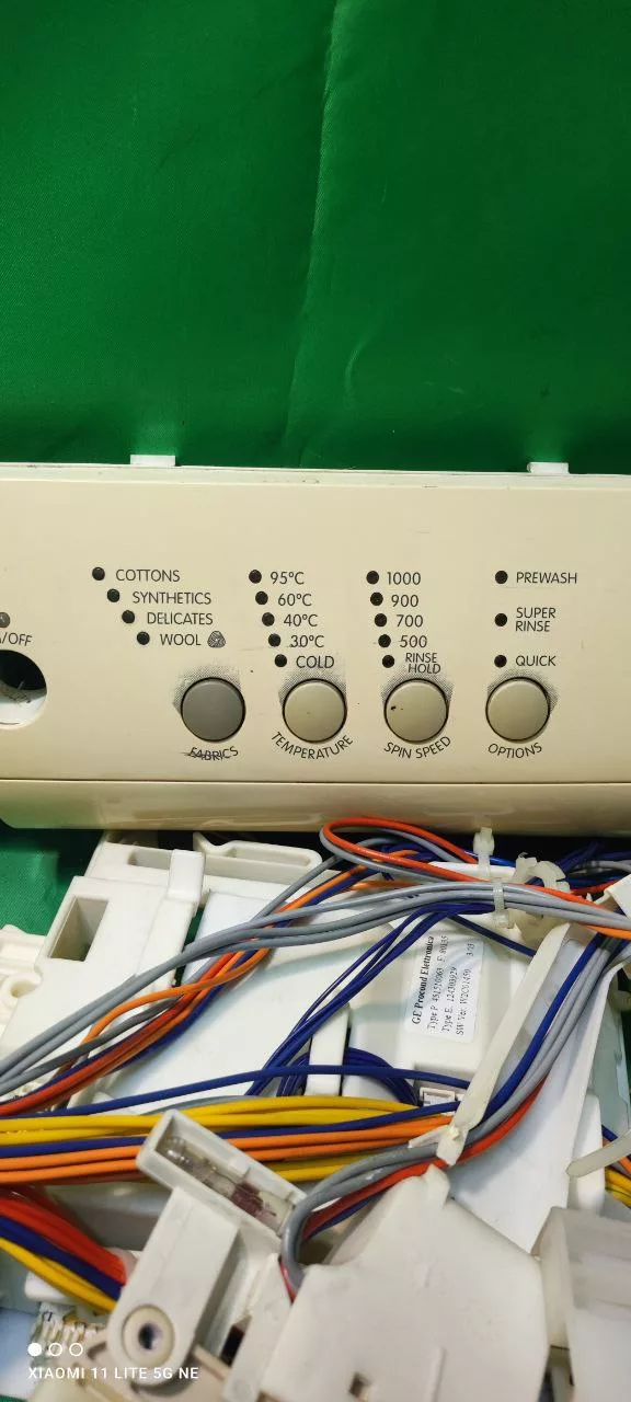 Модуль Zanussi FE1014N желтая панель