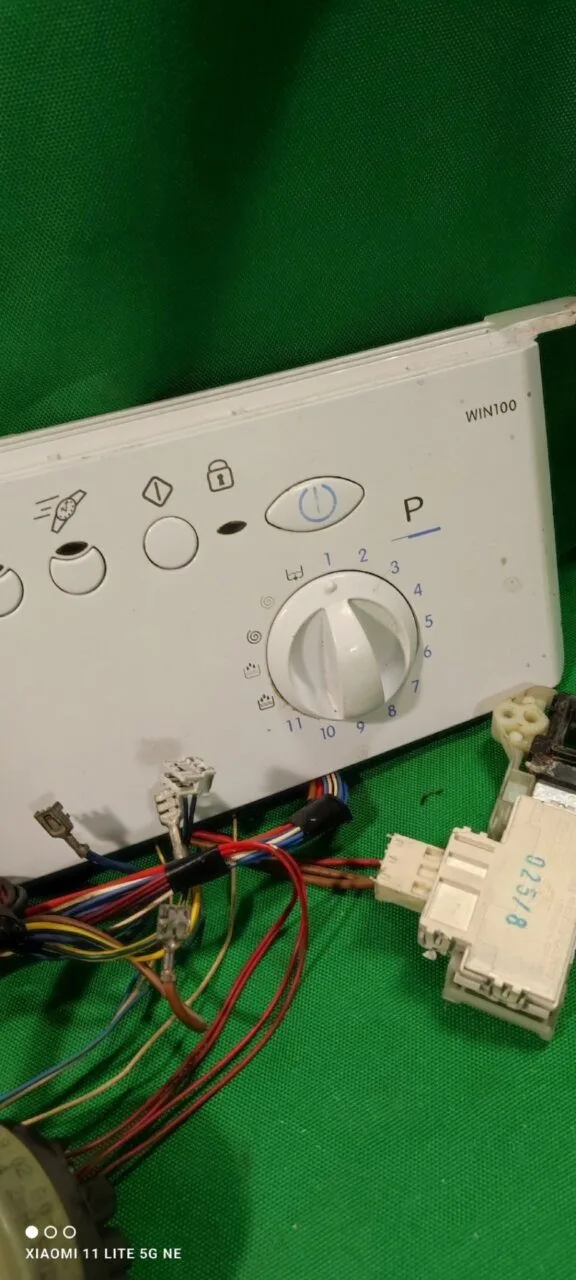 a3o7kZjh1d8 Модуль Indesit WIN 100