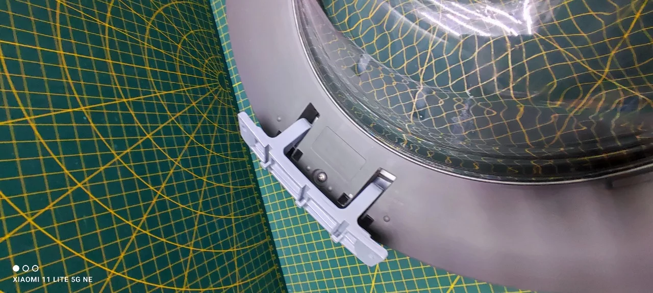 Люк Samsung DC97-18544b серый