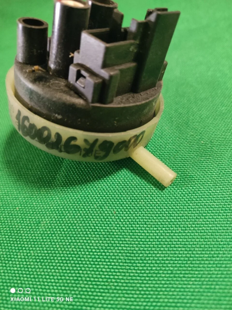 Прессостат Ariston 16002679000