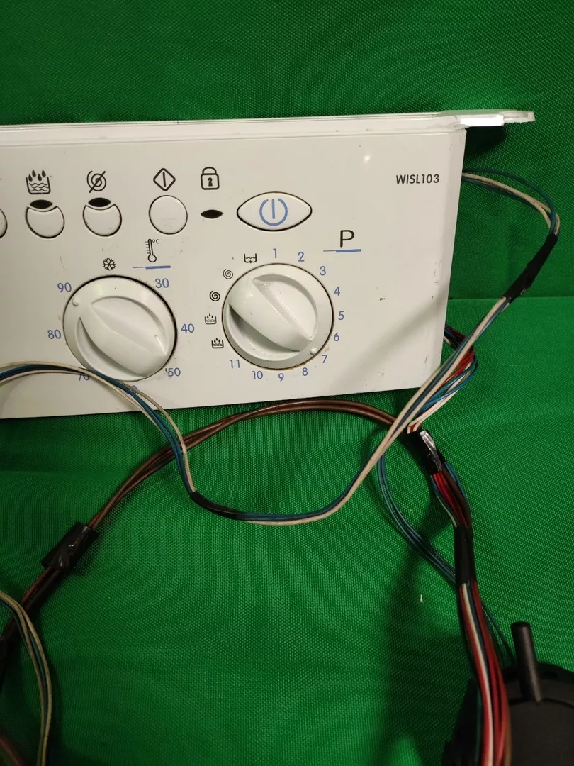 ak5U7yR9ZWs Модуль управления Indesit WISL 103