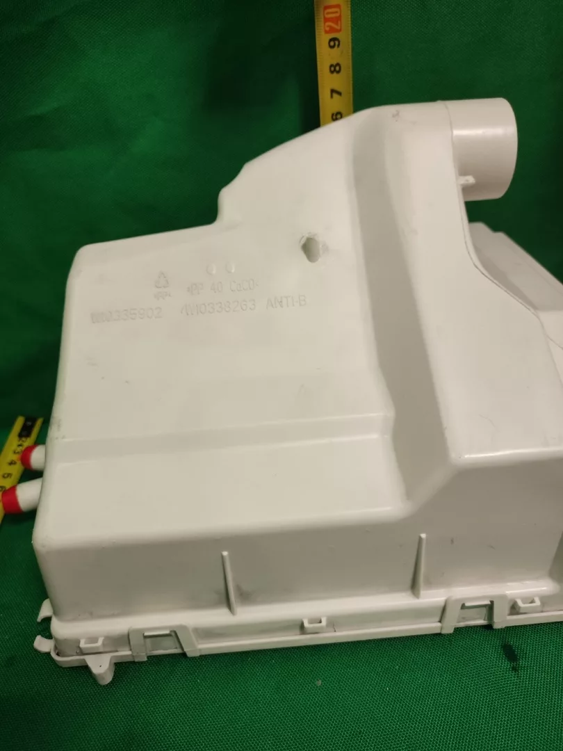 Бункер порошкоприемника Smeg W10335902