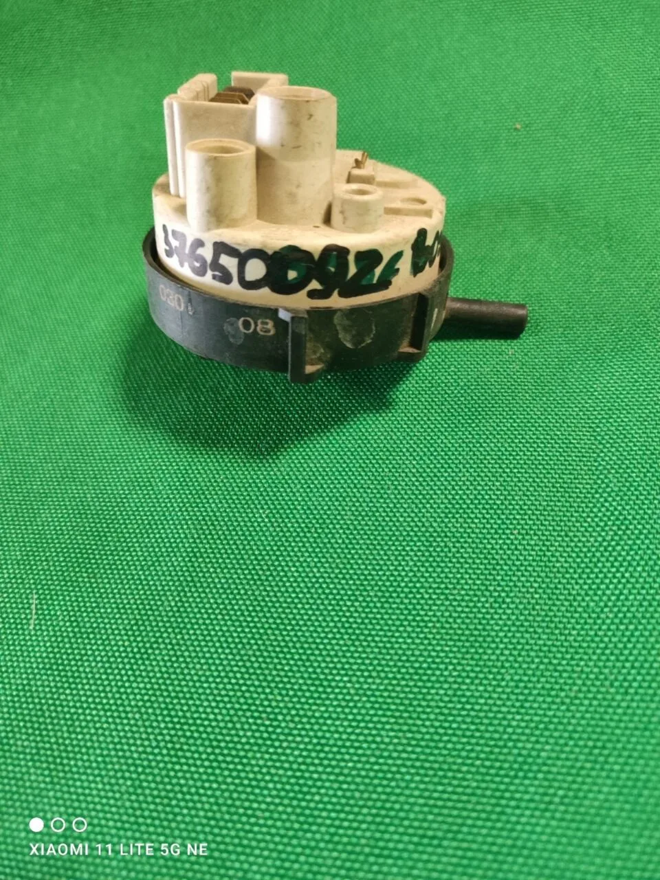 Прессостат Bosch 37650092