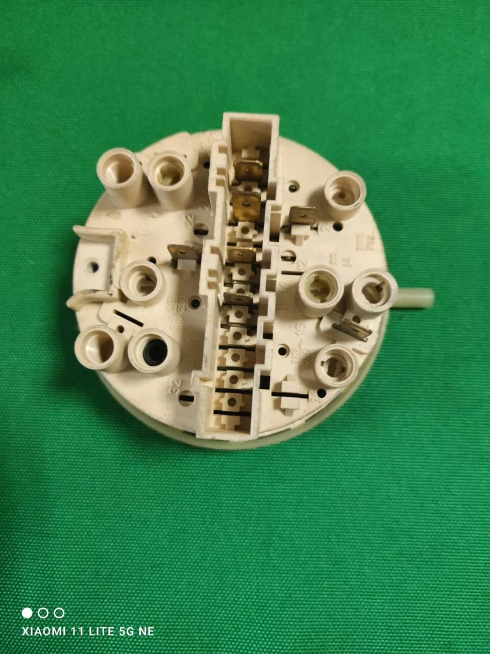 Прессостат Ariston 142902.082