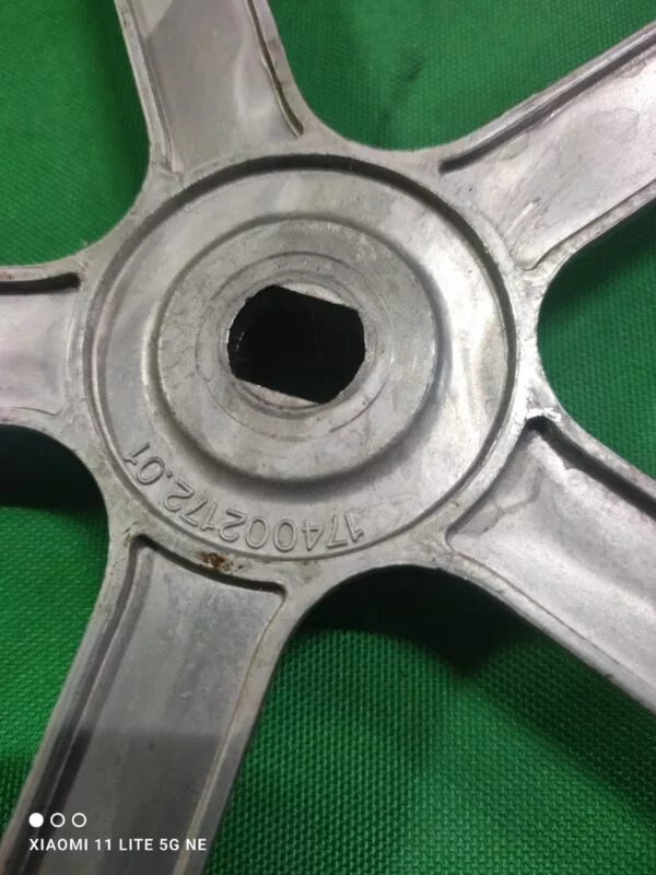 Шкив Indesit 174002172.01