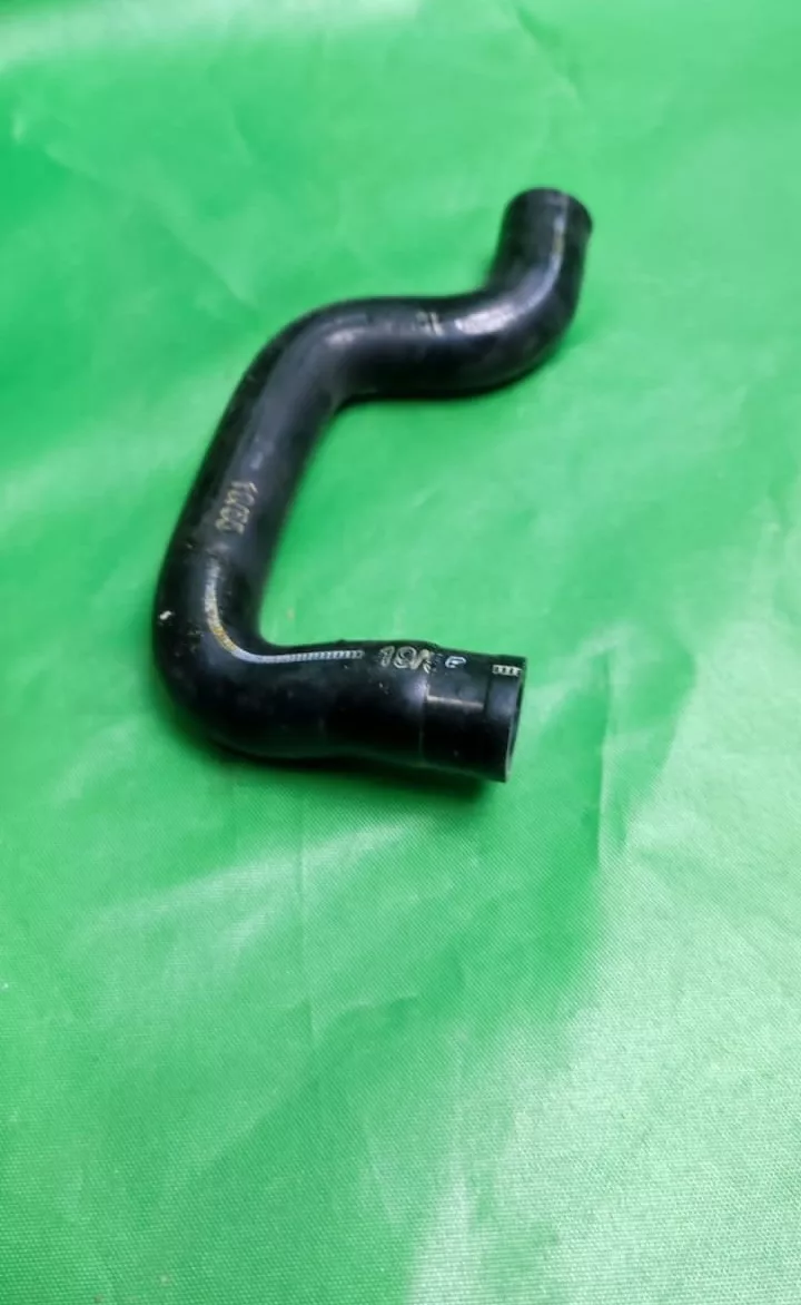 b75EiqRdA7Y Заливной патрубок Miele 04491552