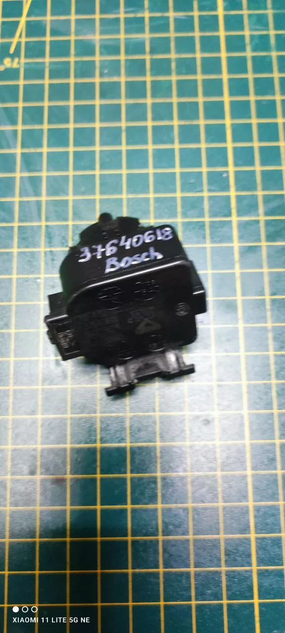 Прессостат Bosch  37640618