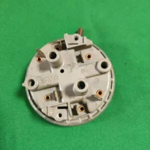 Прессостат Ariston 160019901.00
