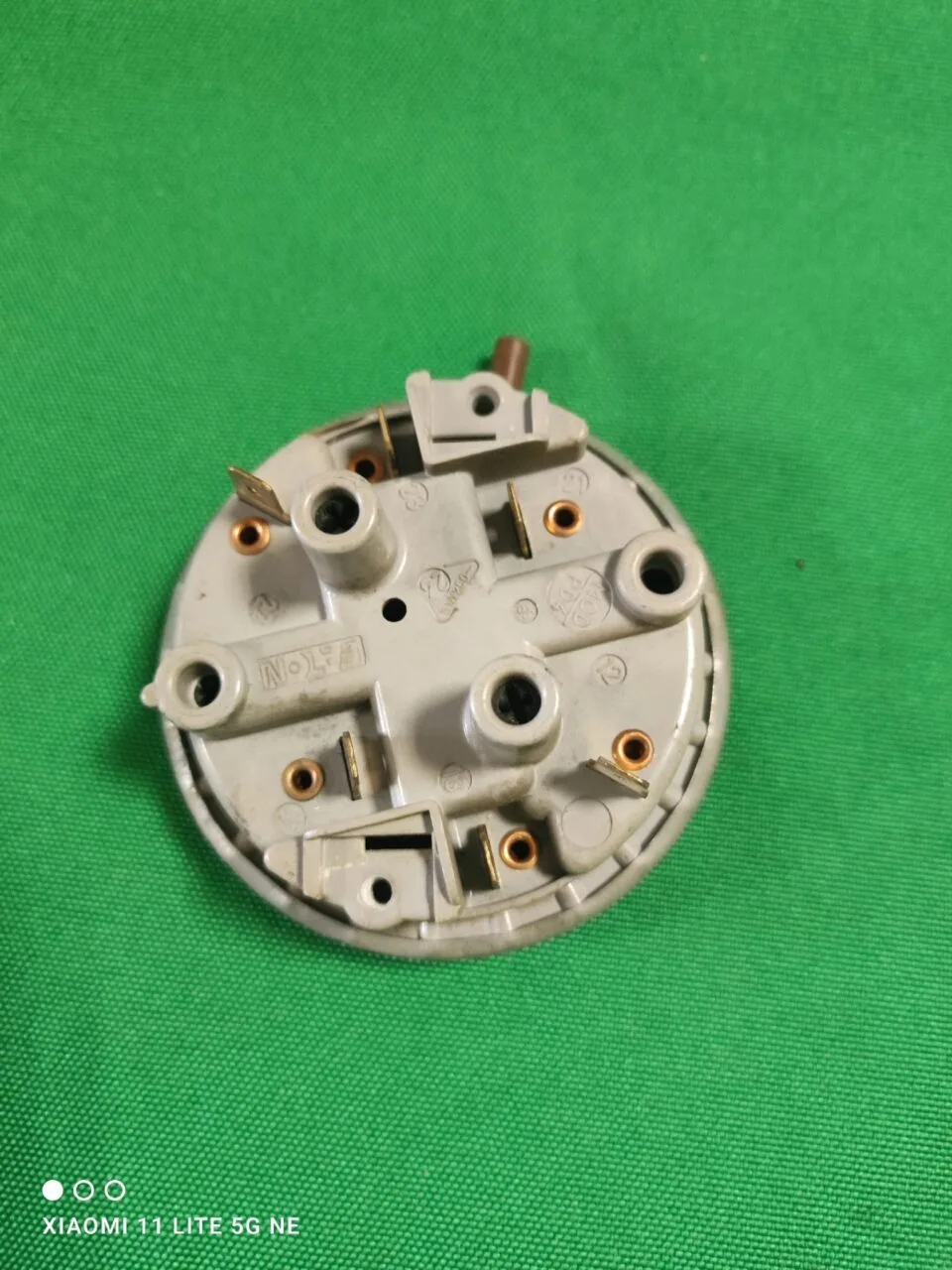 Прессостат Ariston 160019901.00