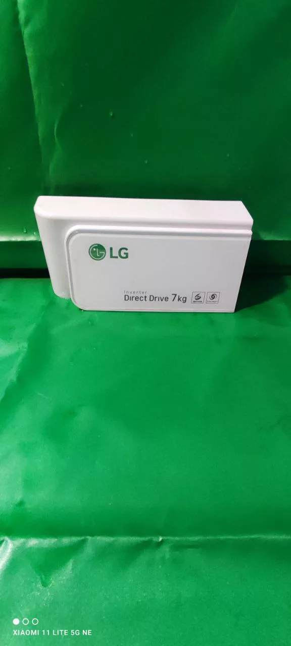 Панель порошкоприемника LG MGC633221бел