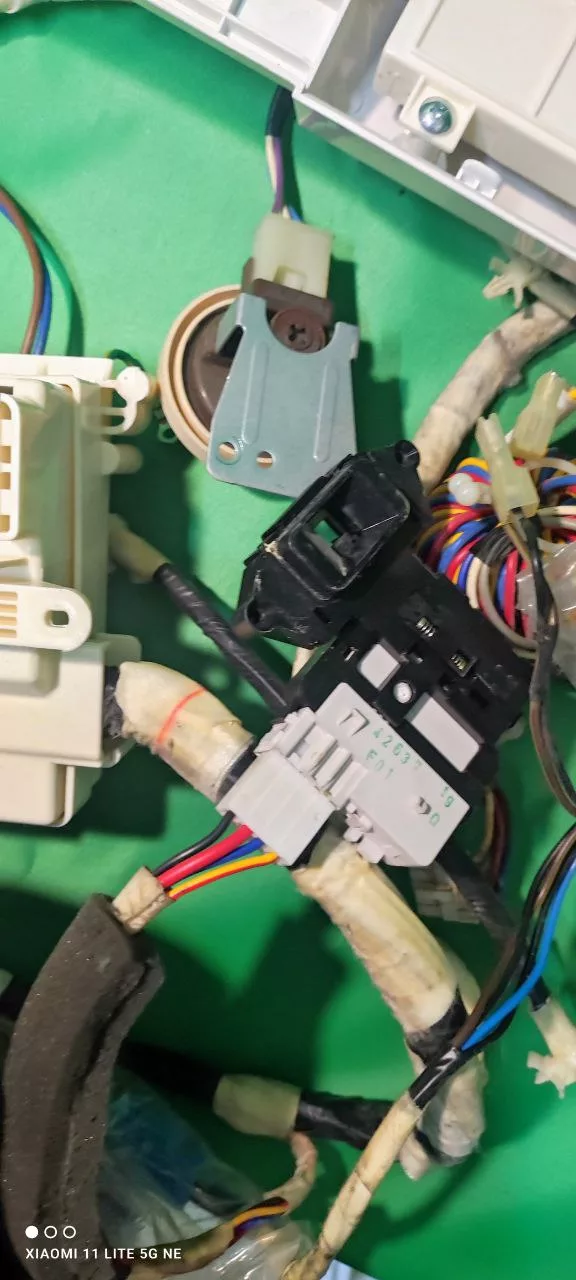 bba1a2da-69d8-4731-a1e8-6e43af97835a Модуль LG F1281HD