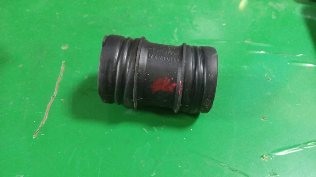 Патрубок Beko 1761610100 Патрубок Beko 1761610100