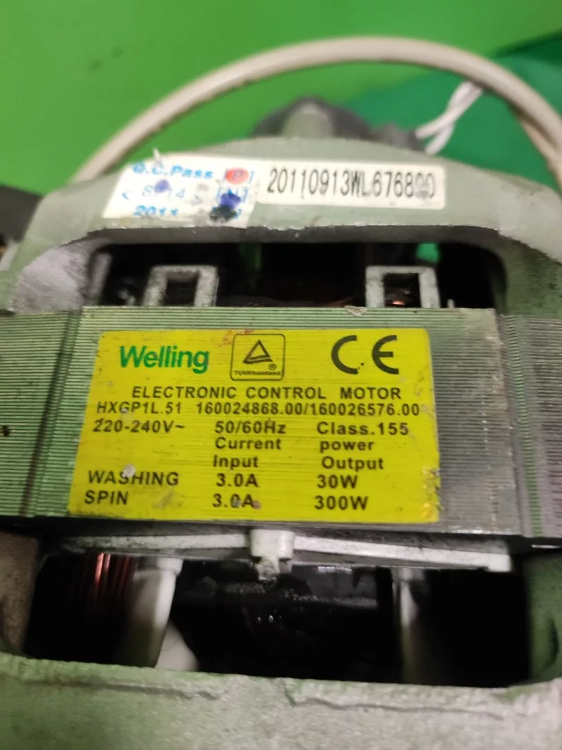 bgspafngaXE Двигатель Indesit Welling 160024868.00 -6 контактов