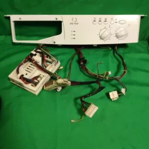Модуль управления Indesit WIUN 82 для стиральной машины Модуль управления Indesit WIUN 82 для стиральной машины