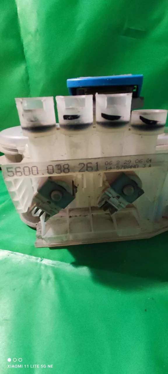 c963554f-11ee-45d3-a810-3de8b66eb842 Бункер соли Bosch 5600038261 для пмм