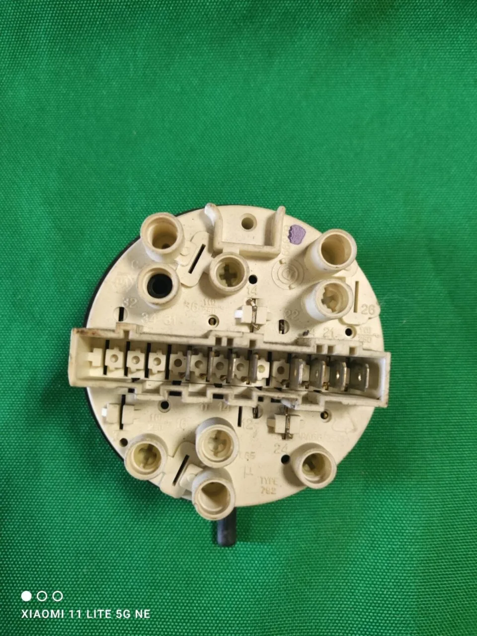 Прессостат Bosch 7920010