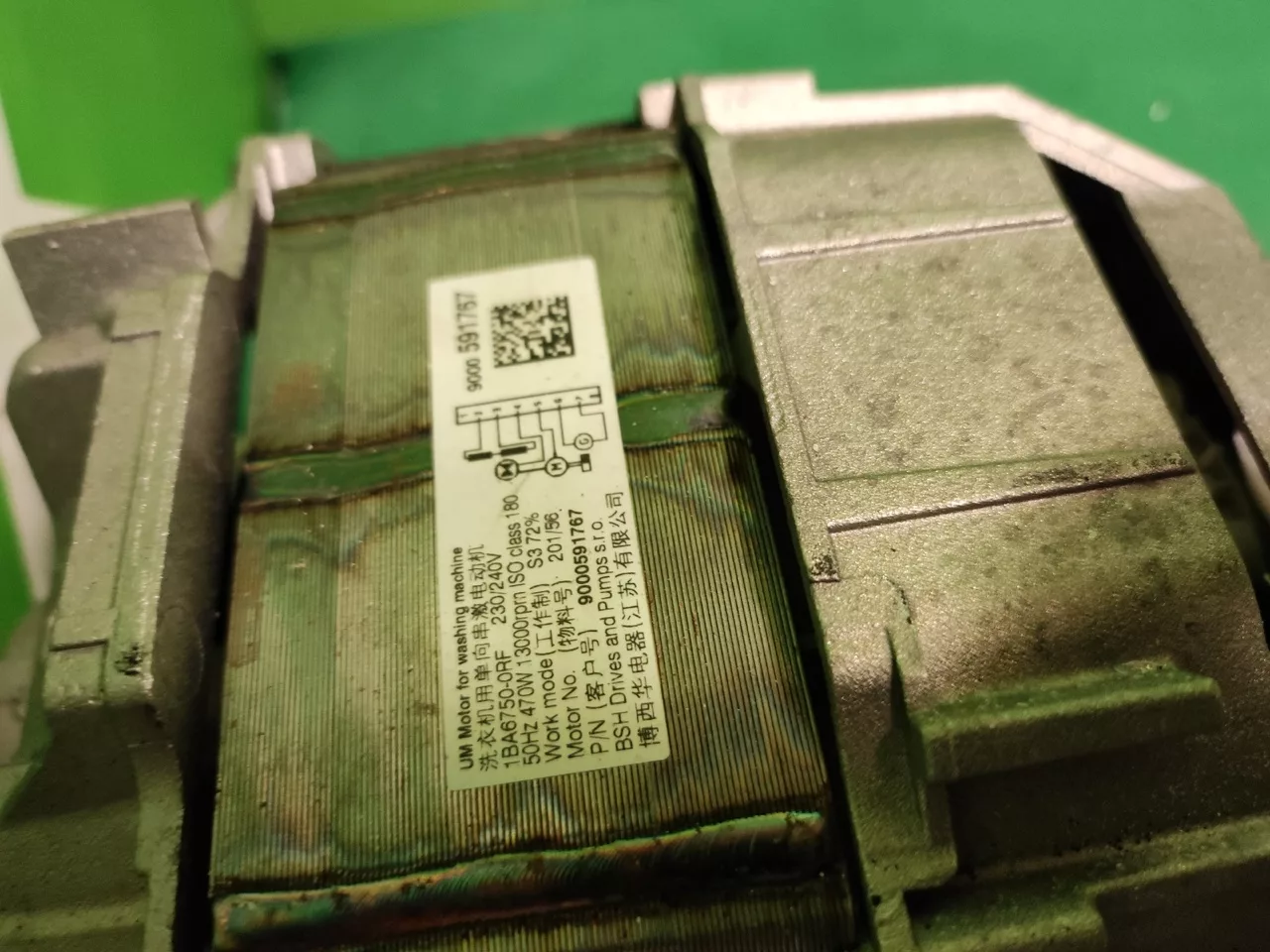 Двигатель Bosch Motor 9000591767 -6 контактов