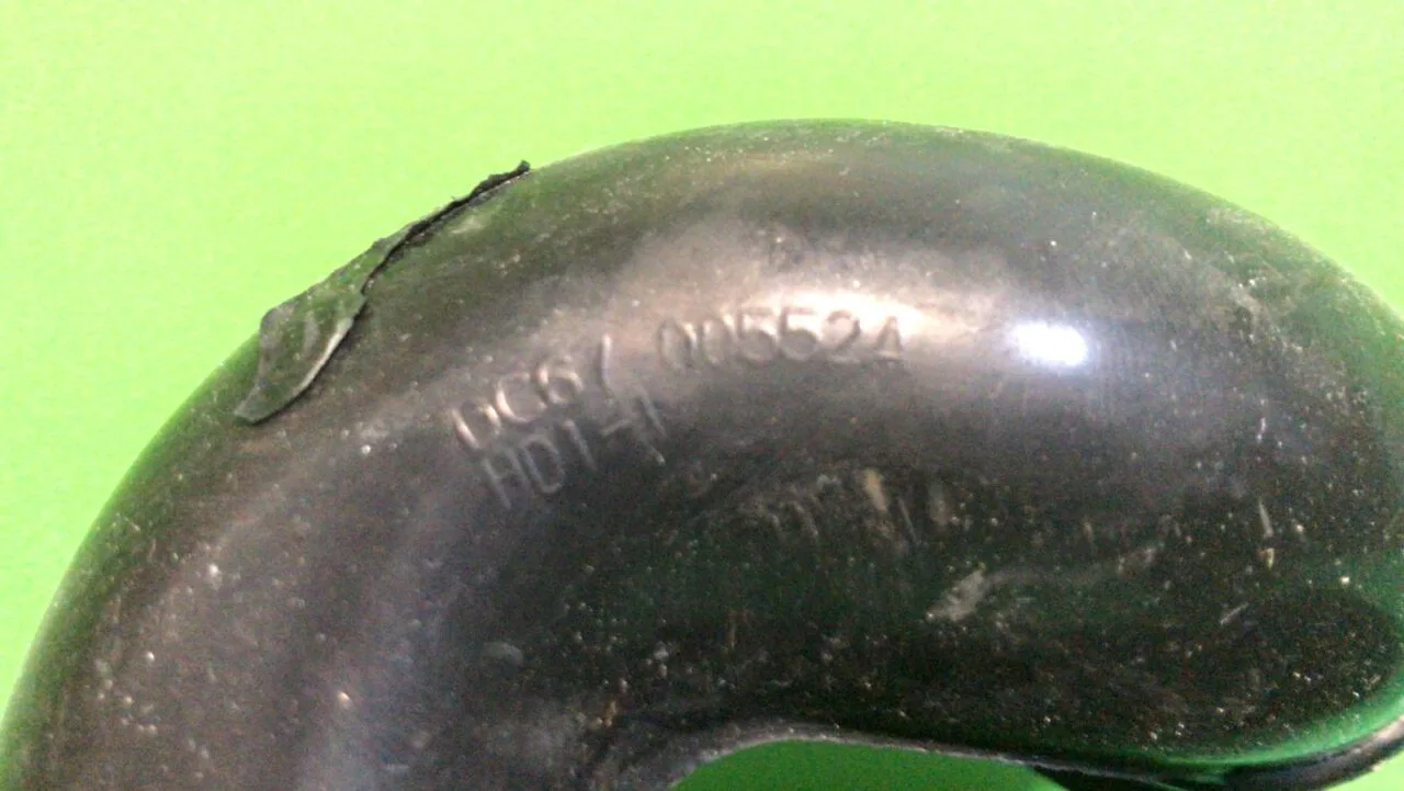 Заливной патрубок SAMSUNG DC67-00552A дозатор-бак для стиральной машины