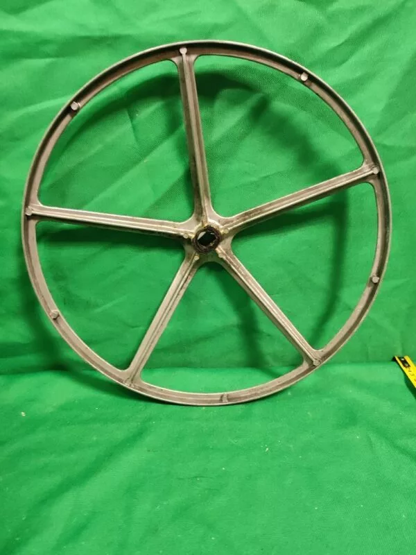 Шкив Indesit 174000648