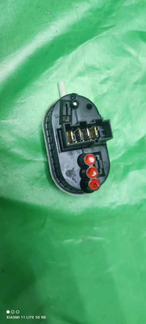 Прессостат Whirlpool 461971040311