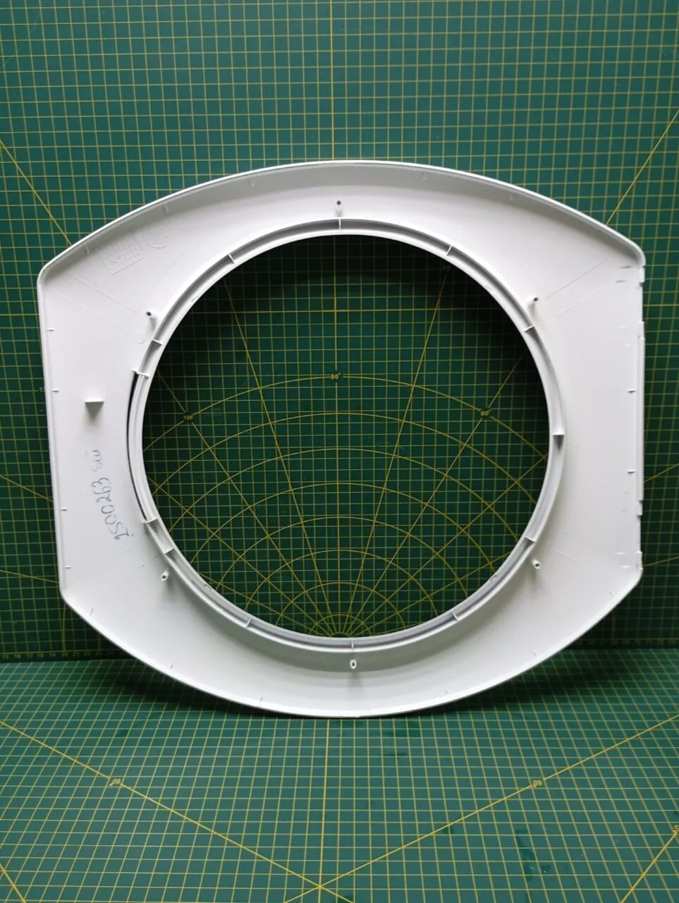 Обрамление внешнее Ariston 2500263 бел