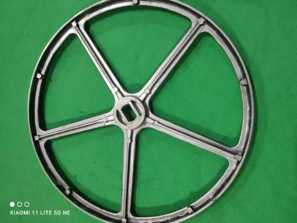 Шкив Indesit 174001671