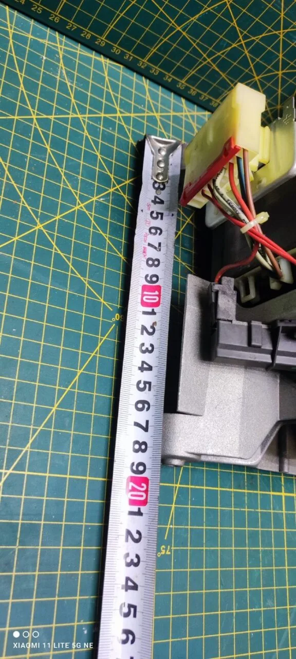 Двигатель Electrolux Ceset 12494610/2 8 контактов