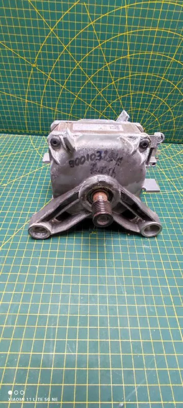 Двигатель Bosch Motor 9001032941-3контакта Инверт.