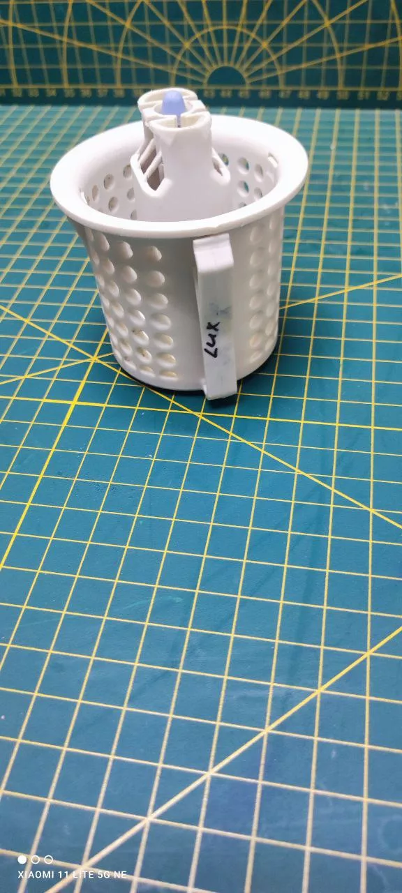 Сливной фильтр Electrolux 1327138127