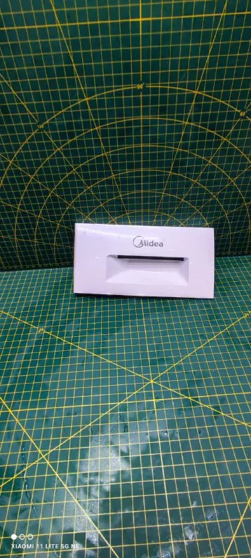 Панель порошкоприемника Midea ms32w331160055