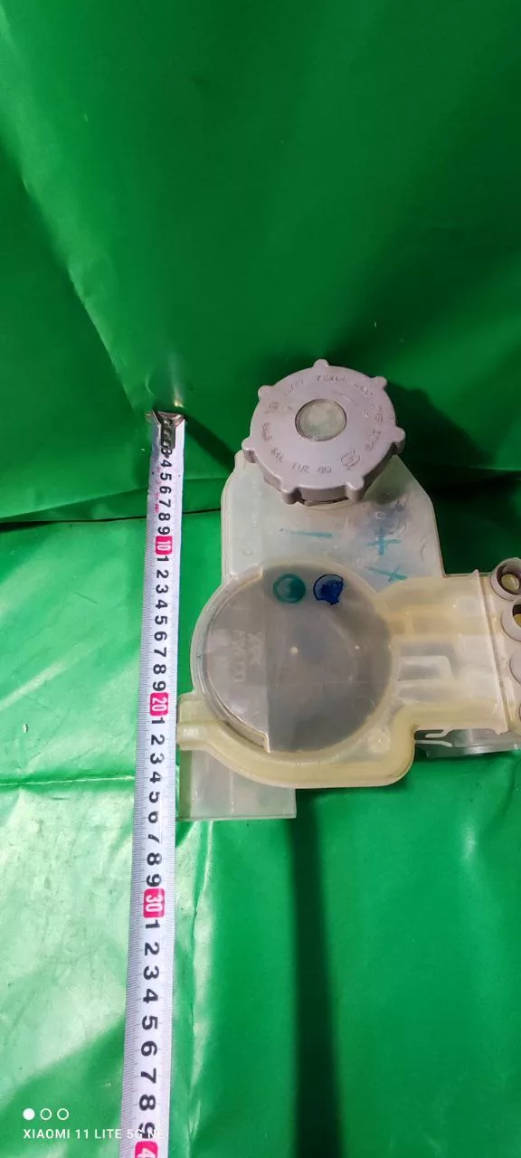 e969db7a-b758-4585-85e8-15b3dec3e799 Бункер соли Bosch 5600030338 9000006217 для пмм