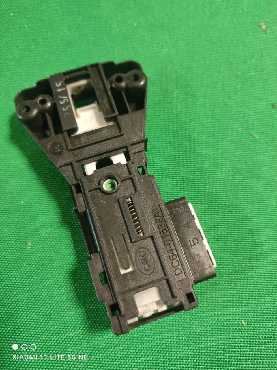Замок люка (УБЛ) Samsung DC64-01538A