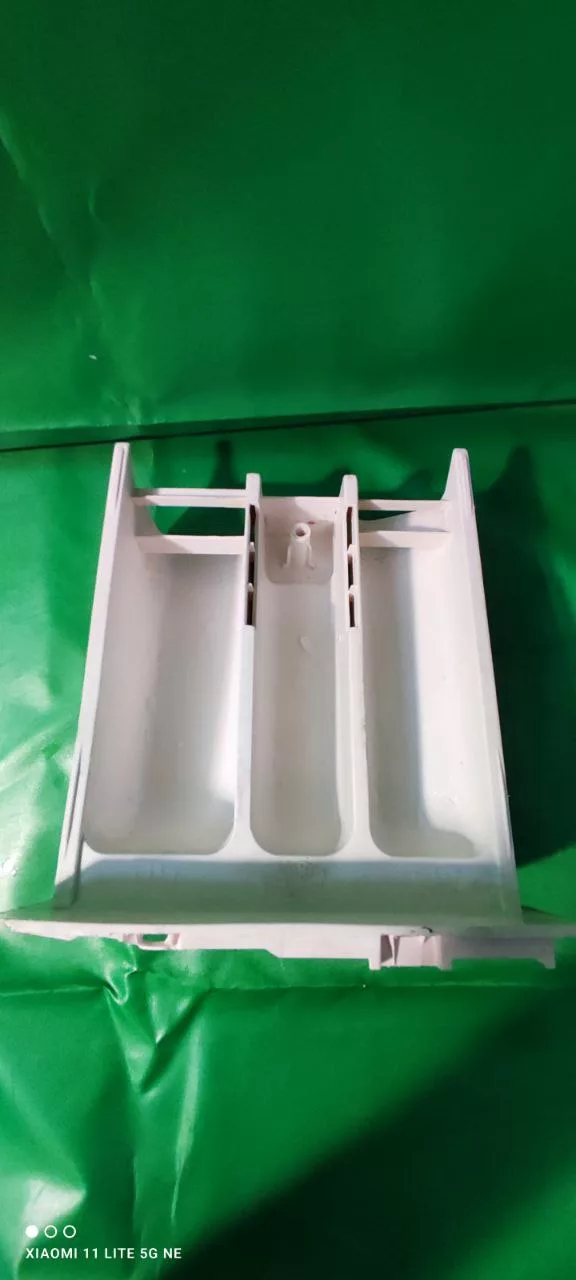 Лоток порошкоприемника Haier 0020200965