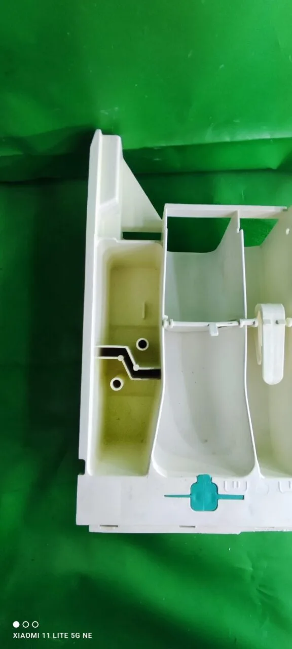 Лоток порошкоприемника Whirlpool 461971013621