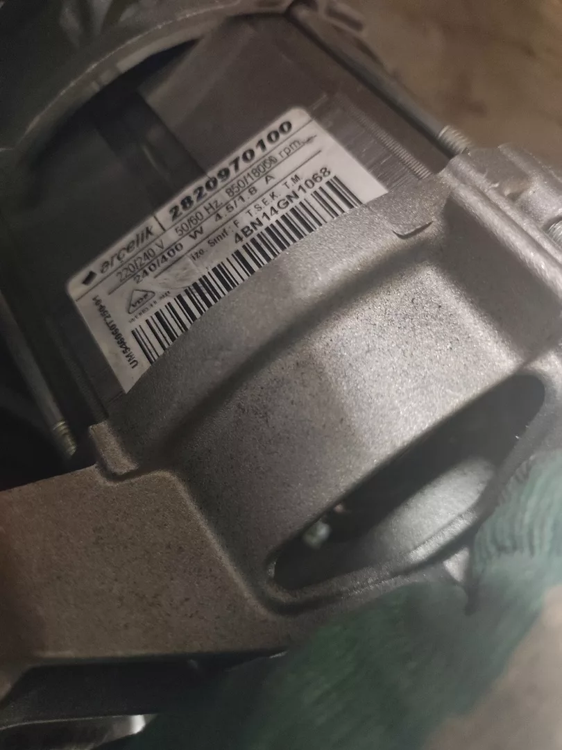 Двигатель Beko Arcelik 2820970100 -7контактов