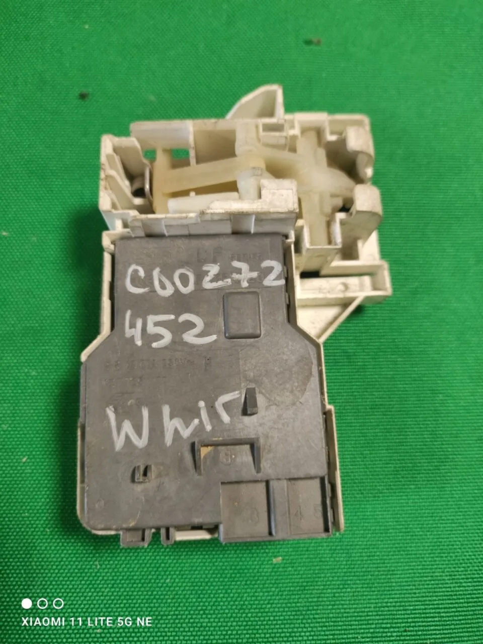 Замок люка (УБЛ) Whirlpool C00272452