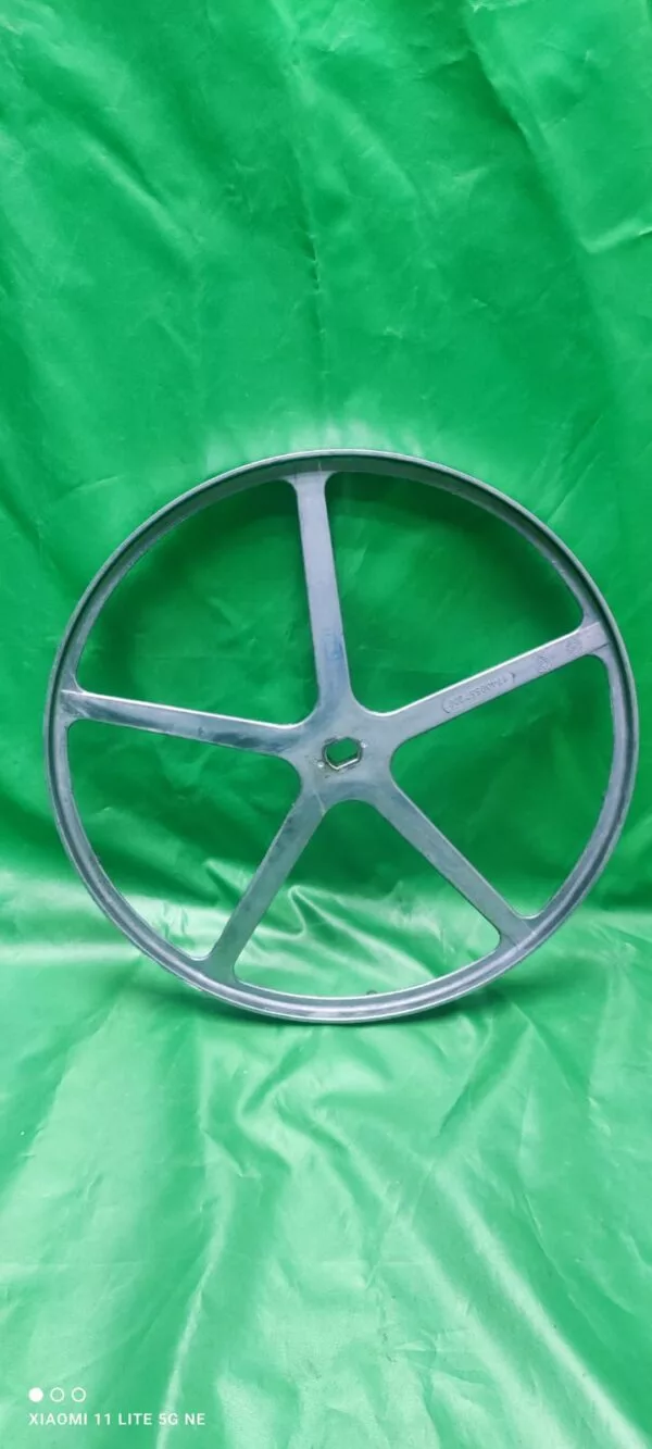 Шкив Indesit 17400557200
