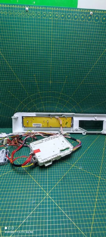 Модуль Indesit BWSE 61051 с дефектом
