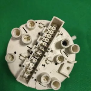 Прессостат Electrolux 132082271 Прессостат Electrolux 132082271