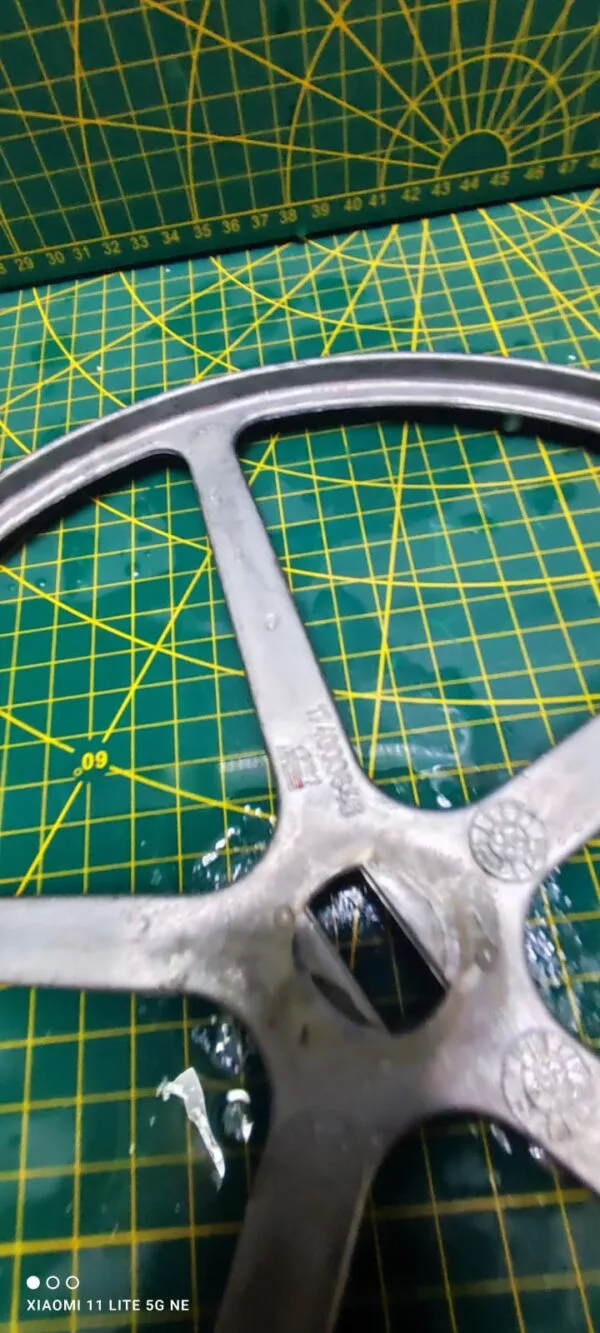 Шкив Indesit 174000646